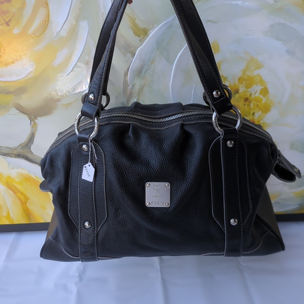 Authentic MCM Black Leather bag - Picture 6 of 16